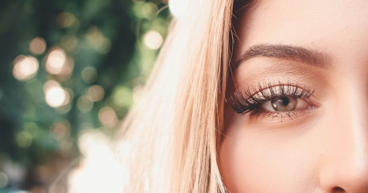 6 Summer Eyelash Extensions Care Tips You Should Know